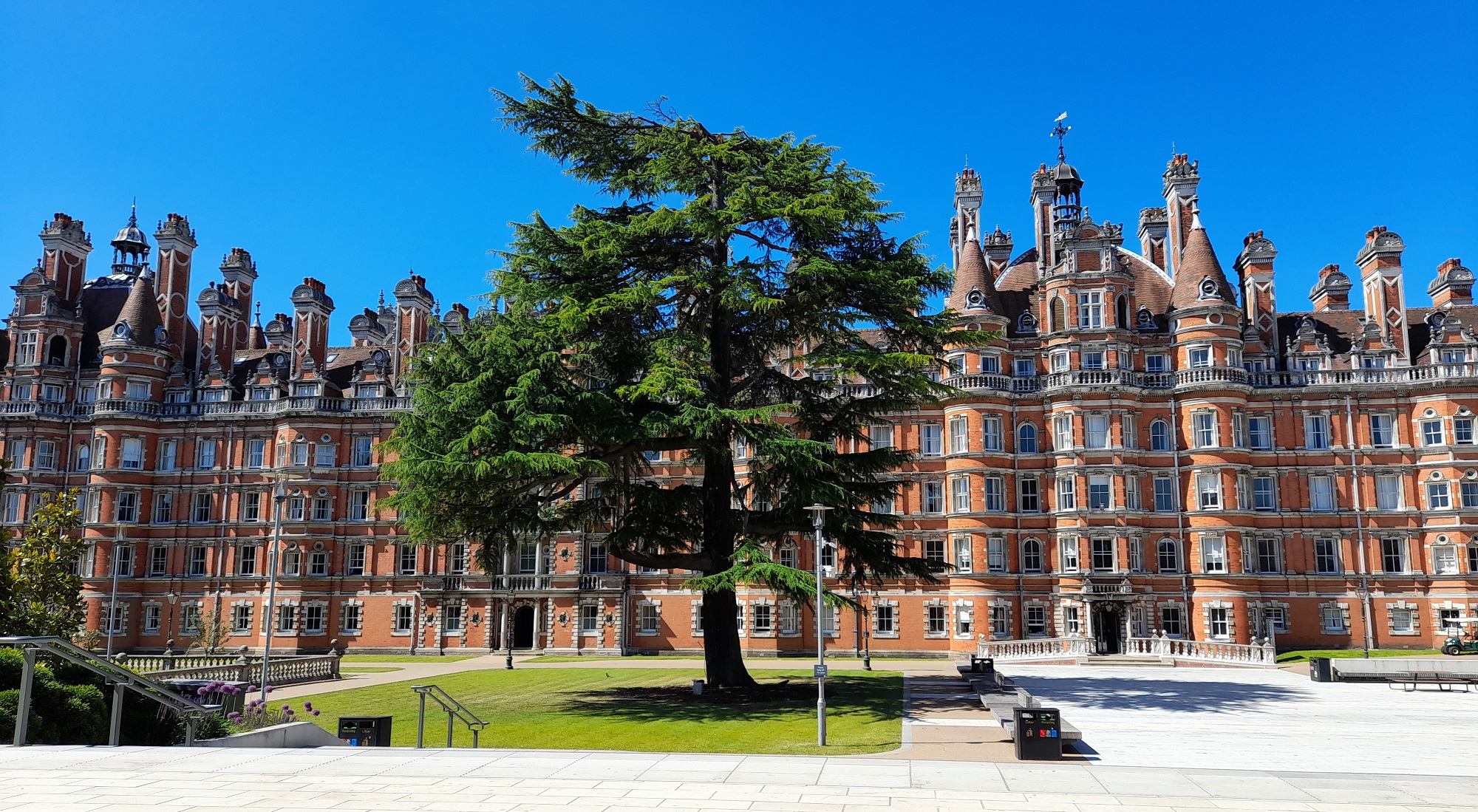 Royal Holloway University front of building.