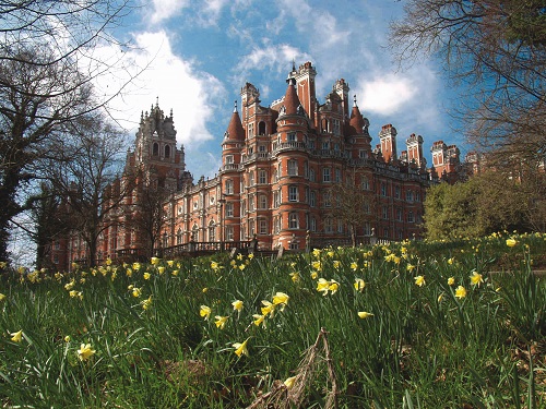 Royal Holloway main building with Daffodils.