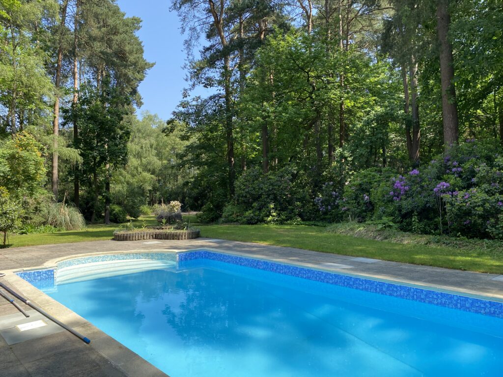 Outdoor heated swimming pool. Heathlands, Swinley Road, Ascot.